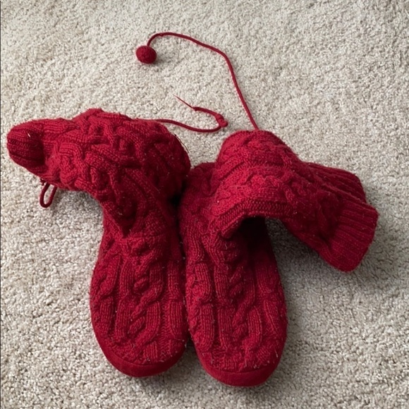 Adorable cable knit slippers gap size L (9/10) - Picture 2 of 5